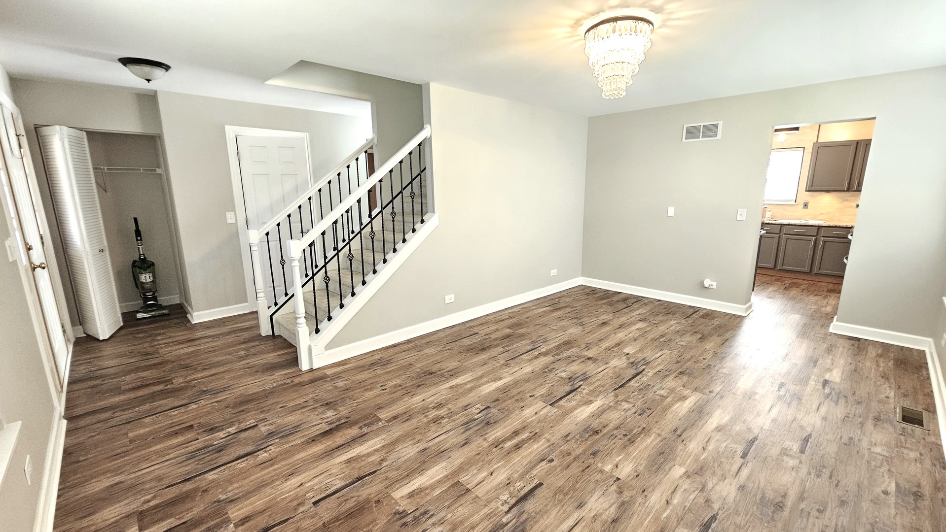 3812 Landings Road Joliet, IL 60431 - Photo 20 of 65 Gallery Image 20
