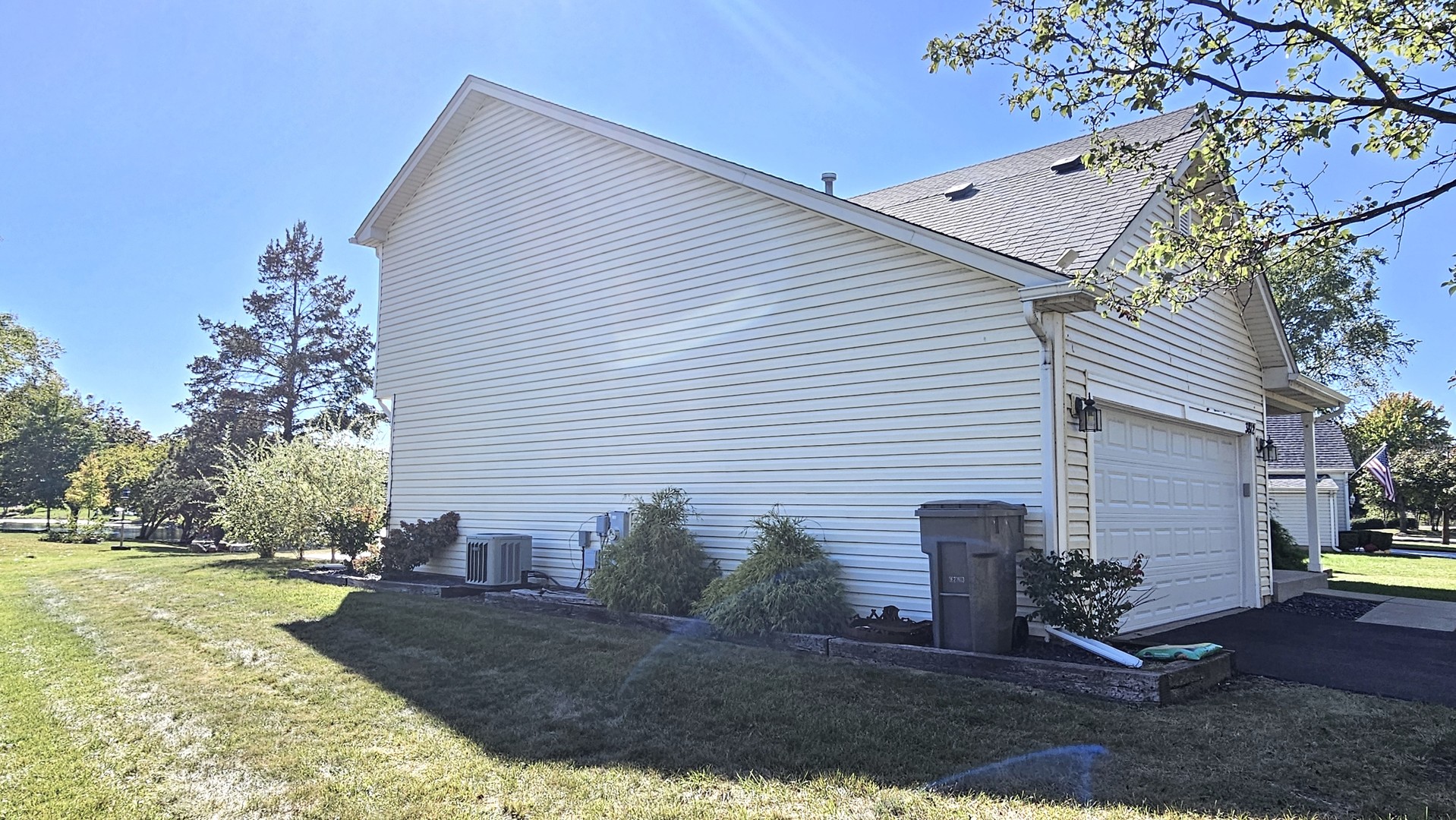3812 Landings Road Joliet, IL 60431 - Photo 4 of 65 Gallery Image 4