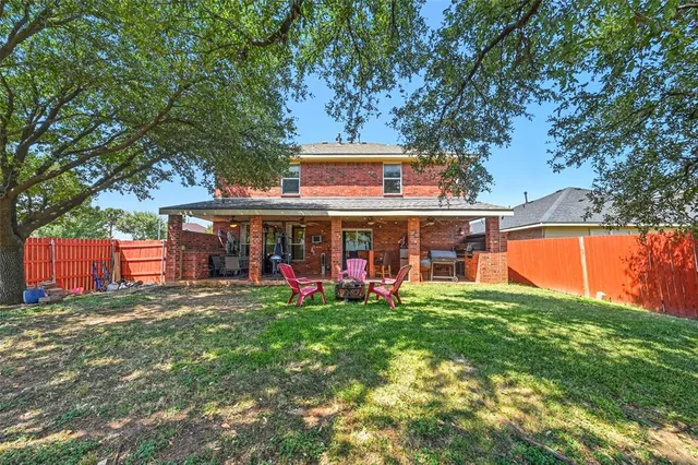 $369,000 | 4917 Shell Ridge Drive, Fort Worth, TX 76133