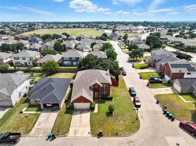 $369,000 | 4917 Shell Ridge Drive, Fort Worth, TX 76133