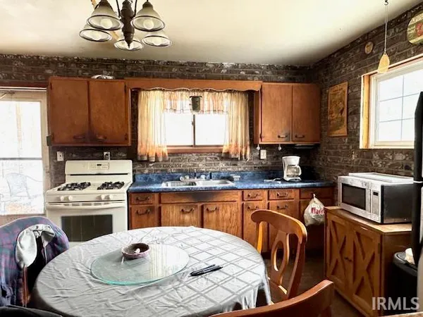 $114,900 | 10120 East 200 North, Grovertown, IN 46531