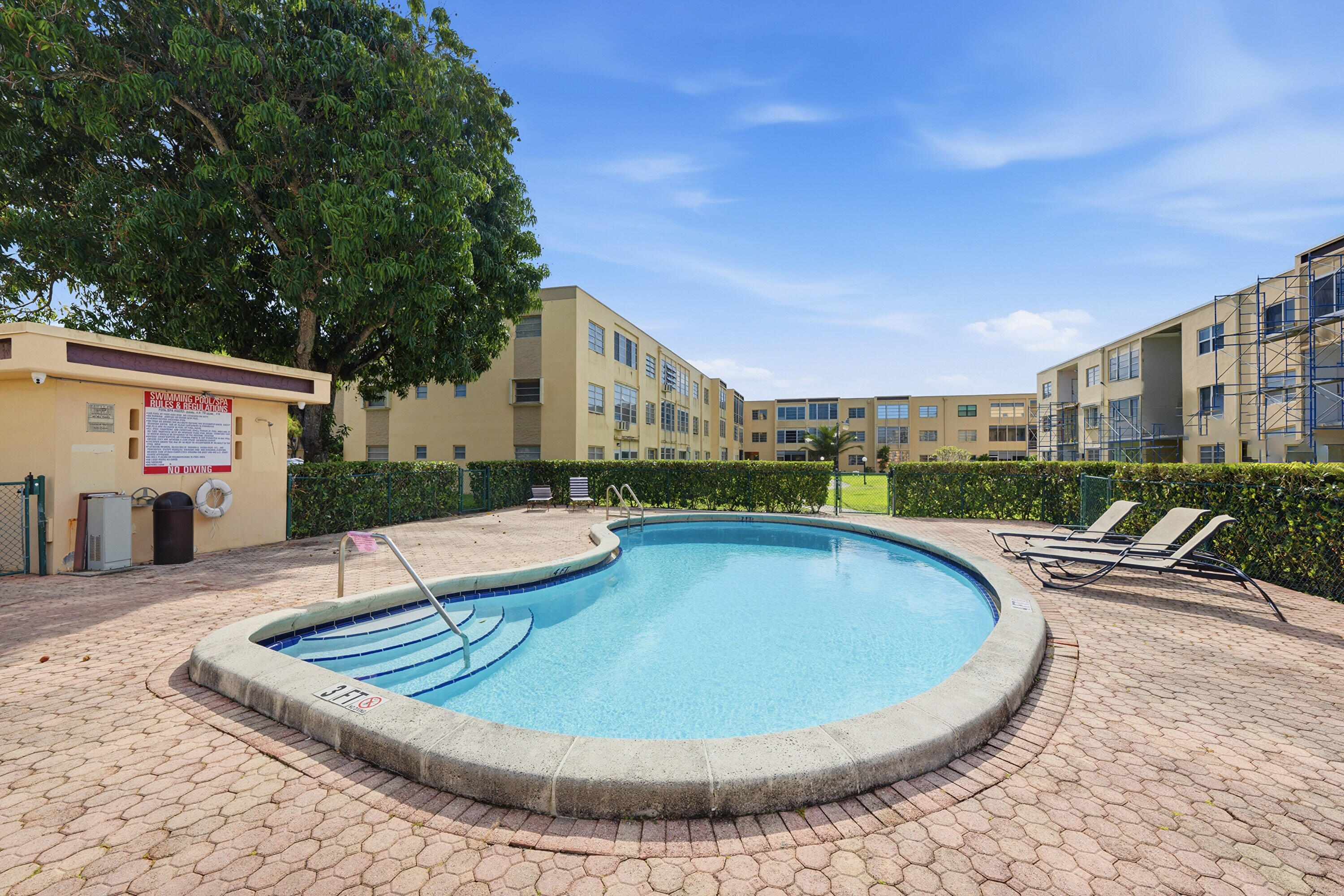 200 Ashbury Road, Unit 106 Hollywood, FL 33024 - Photo 1 of 23 27_dsc_3151