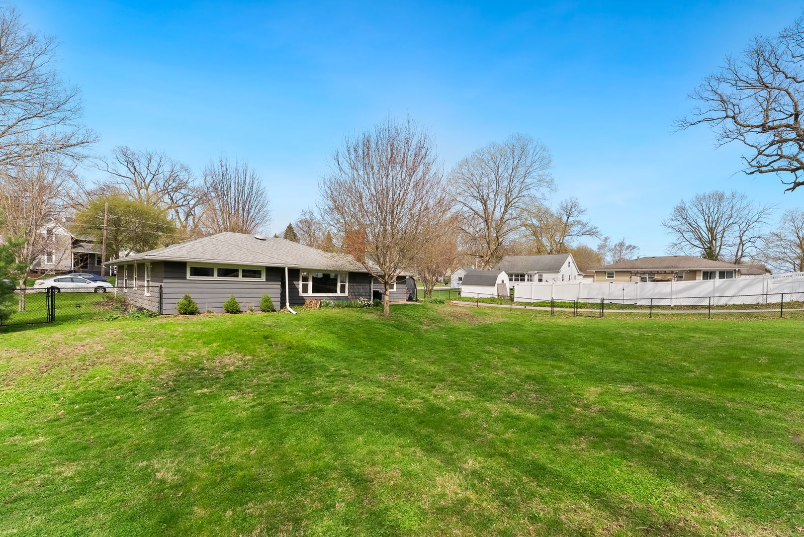 205 Towne Street Morrison, IL 61270 - Photo 9 of 19