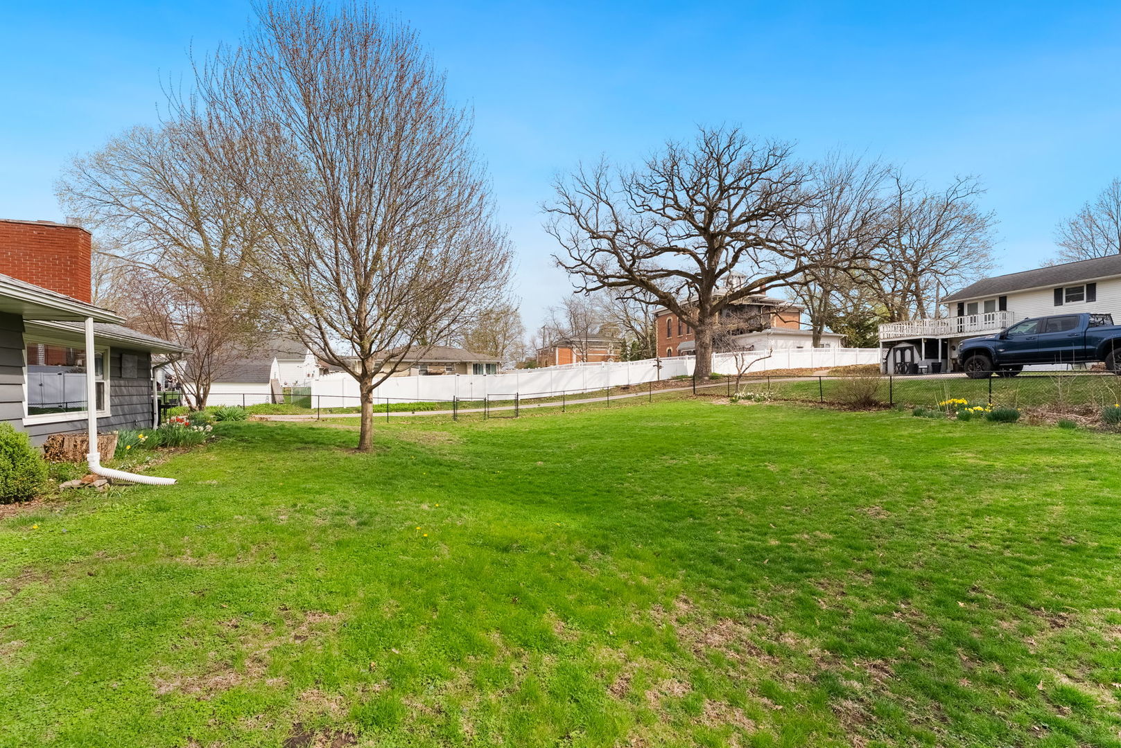 205 Towne Street Morrison, IL 61270 - Photo 10 of 19