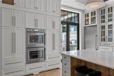 $3,000,000 | 319 West Frances Avenue, Tampa, FL 33602