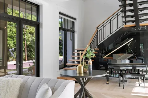 $3,000,000 | 319 West Frances Avenue, Tampa, FL 33602
