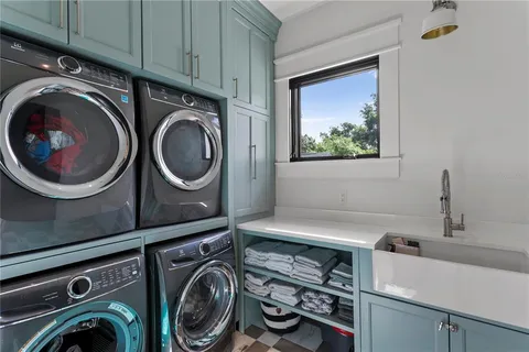 $3,000,000 | 319 West Frances Avenue, Tampa, FL 33602