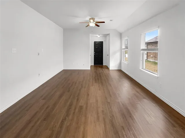 $247,000 | 1504 Blue Jay Drive, Ennis, TX 75119