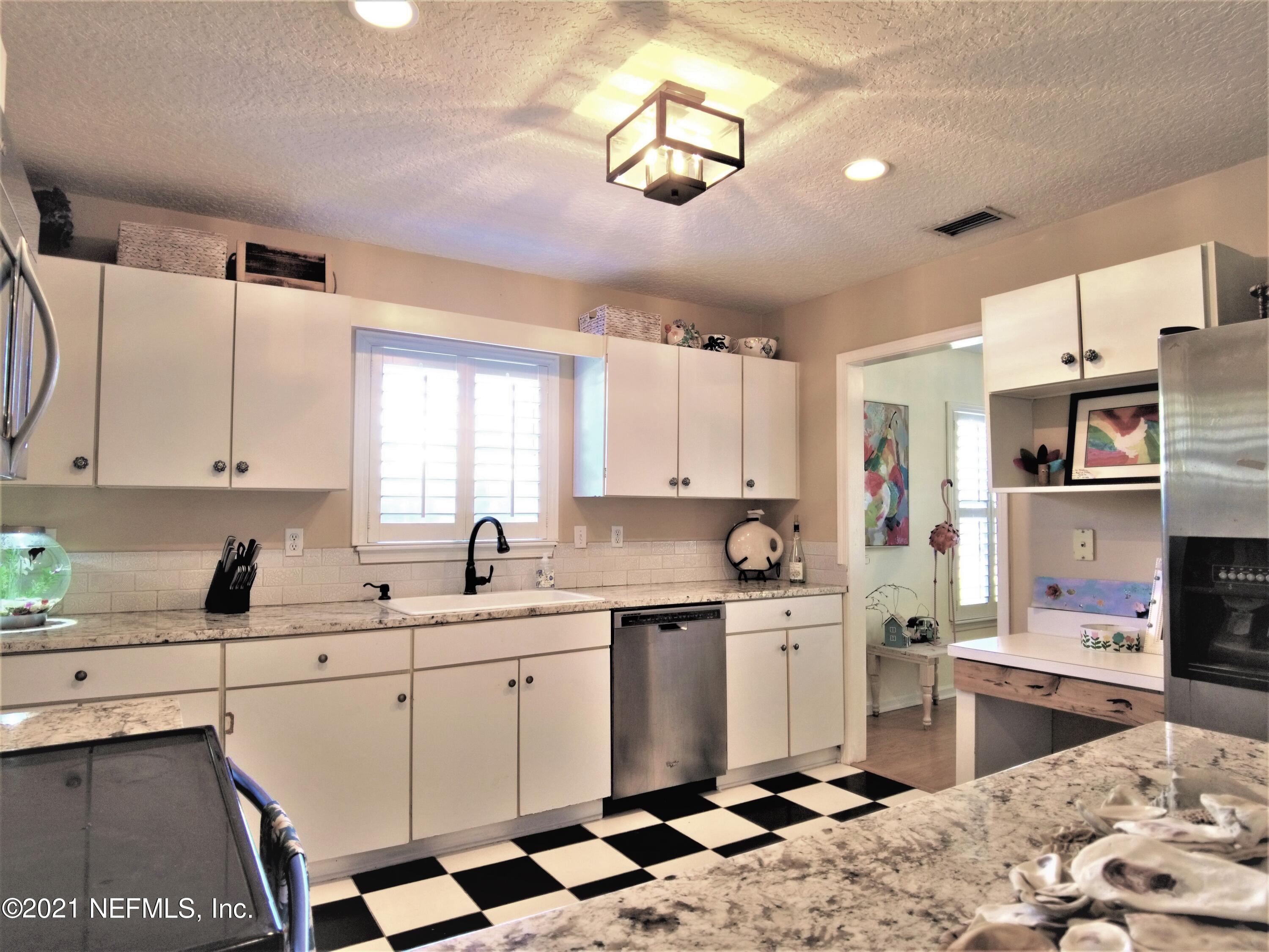 37 Solana Road Ponte Vedra Beach, FL 32082 - Photo 9 of 36 Kitchen 1