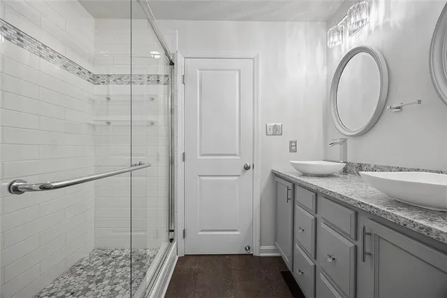 $299,900 | 1001 Raymond Drive, Oakdale, PA 15071