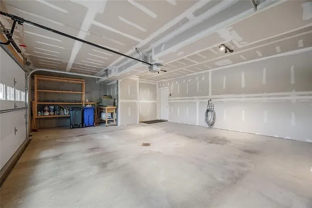 $299,900 | 1001 Raymond Drive, Oakdale, PA 15071