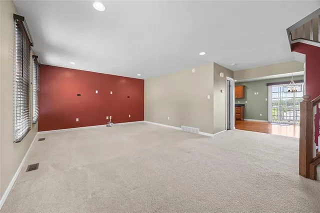 $299,900 | 1001 Raymond Drive, Oakdale, PA 15071