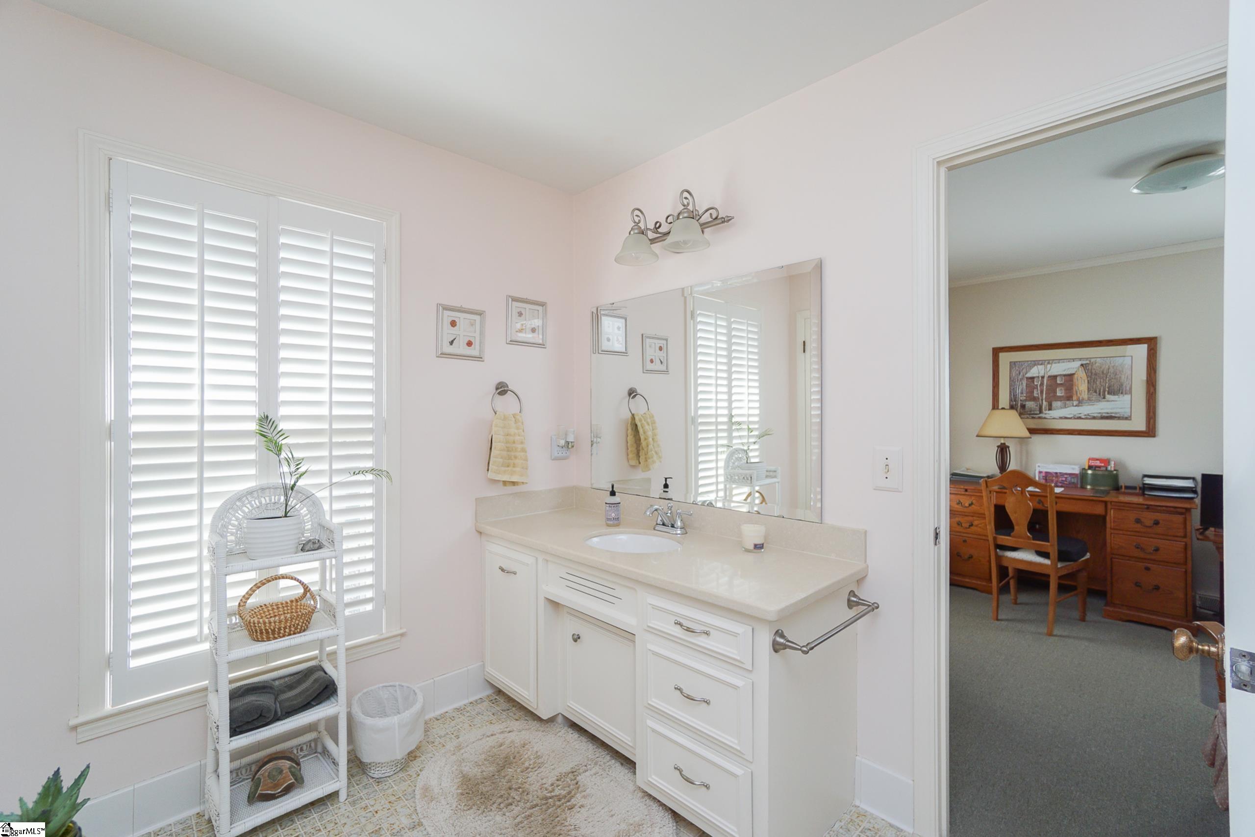 102 Stone Ridge Road Greer, SC 29650 - Photo 21 of 28 Gallery Image 21