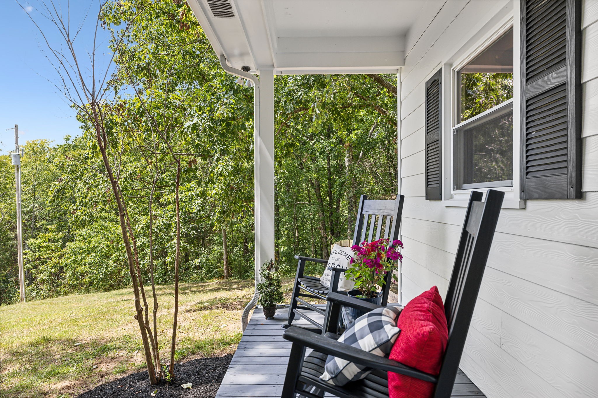 1712 Sugar Ridge Road Spring Hill, TN 37174 - Photo 6 of 65 a view of a chairs and table in patio