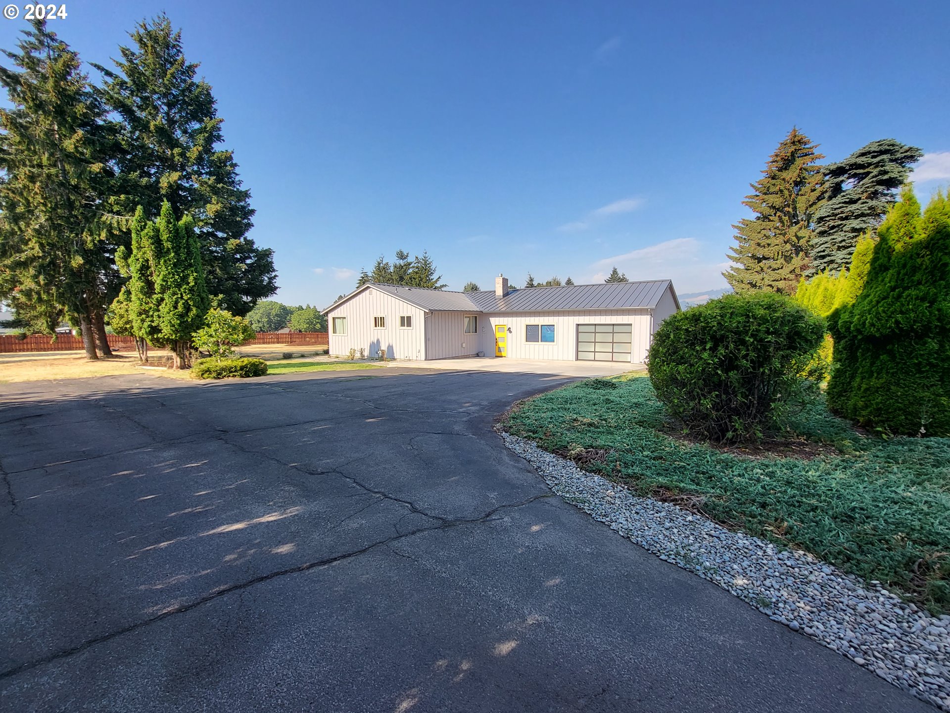 133 Southwest Peck Road White Salmon, WA 98672 - Photo 3 of 37 Gallery Image 3