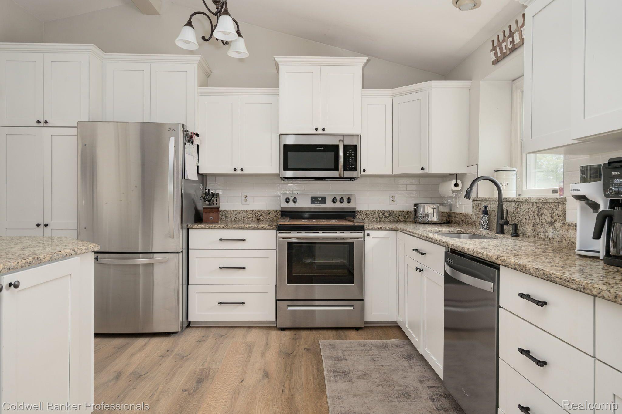 181 Lone Tree Road Milford, MI 48380 - Photo 16 of 32 Kitchen from dining area