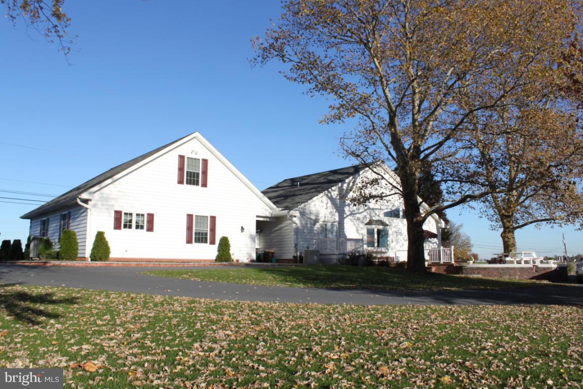 560 Willow Road Lancaster, PA 17601 - Photo 4 of 23 Gallery Image 4