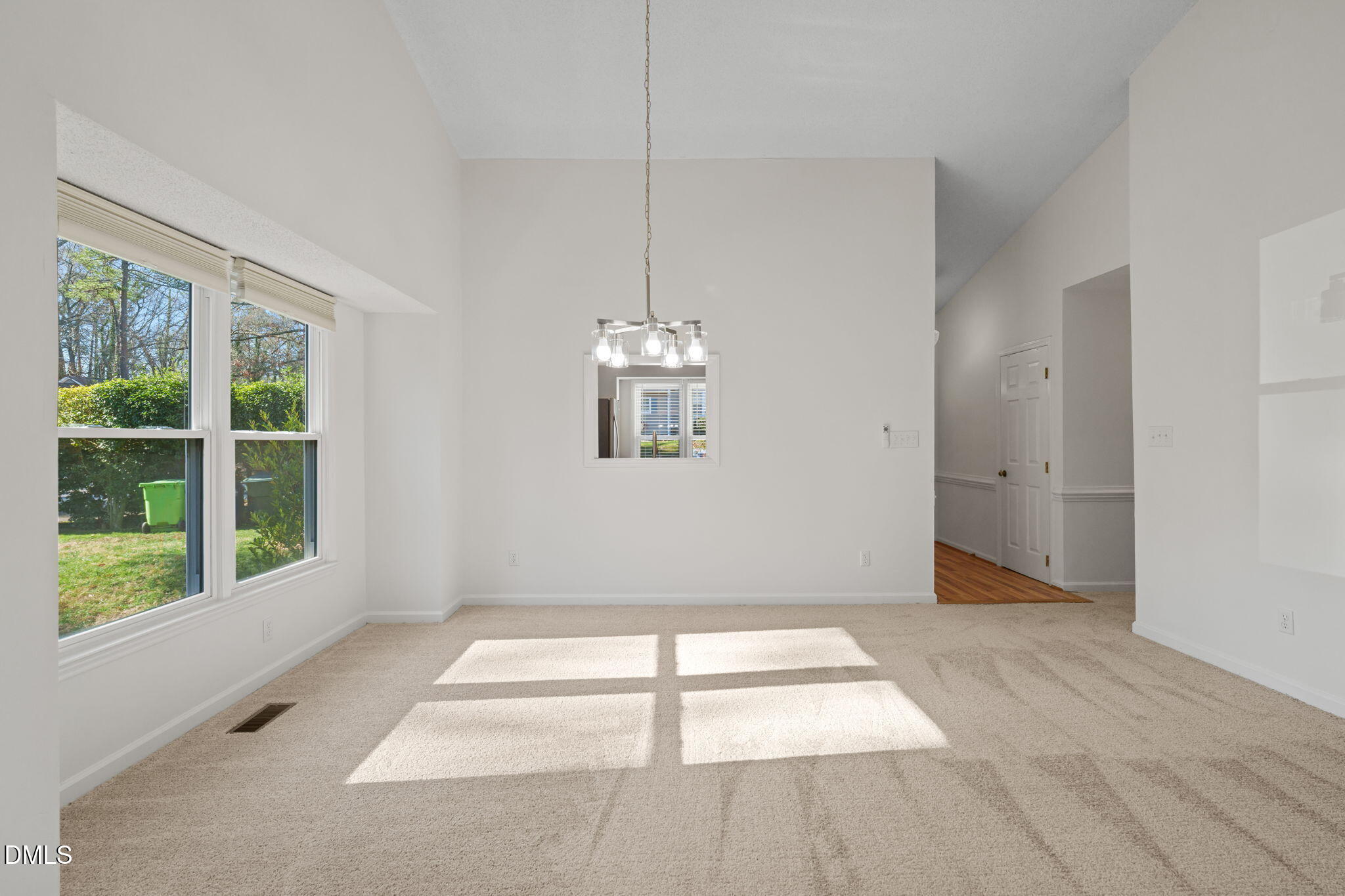 1424 Mapleside Court Raleigh, NC 27609 - Photo 15 of 72 Dining Area