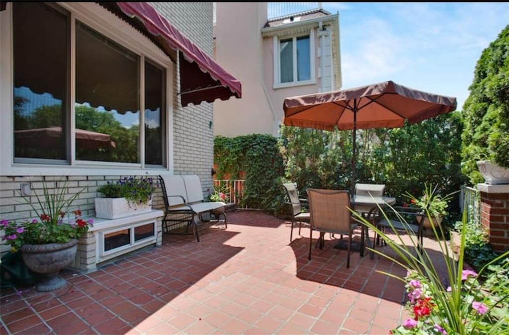 7739 Shore Road Brooklyn, NY 11209 - Photo 3 of 28