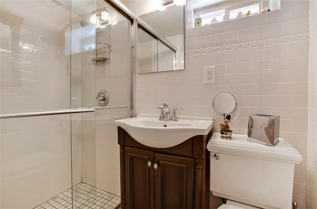 7739 Shore Road Brooklyn, NY 11209 - Photo 10 of 28