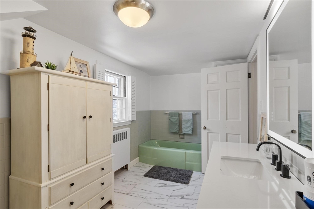454 Wilson Street Clinton, MA 01510 - Photo 34 of 39