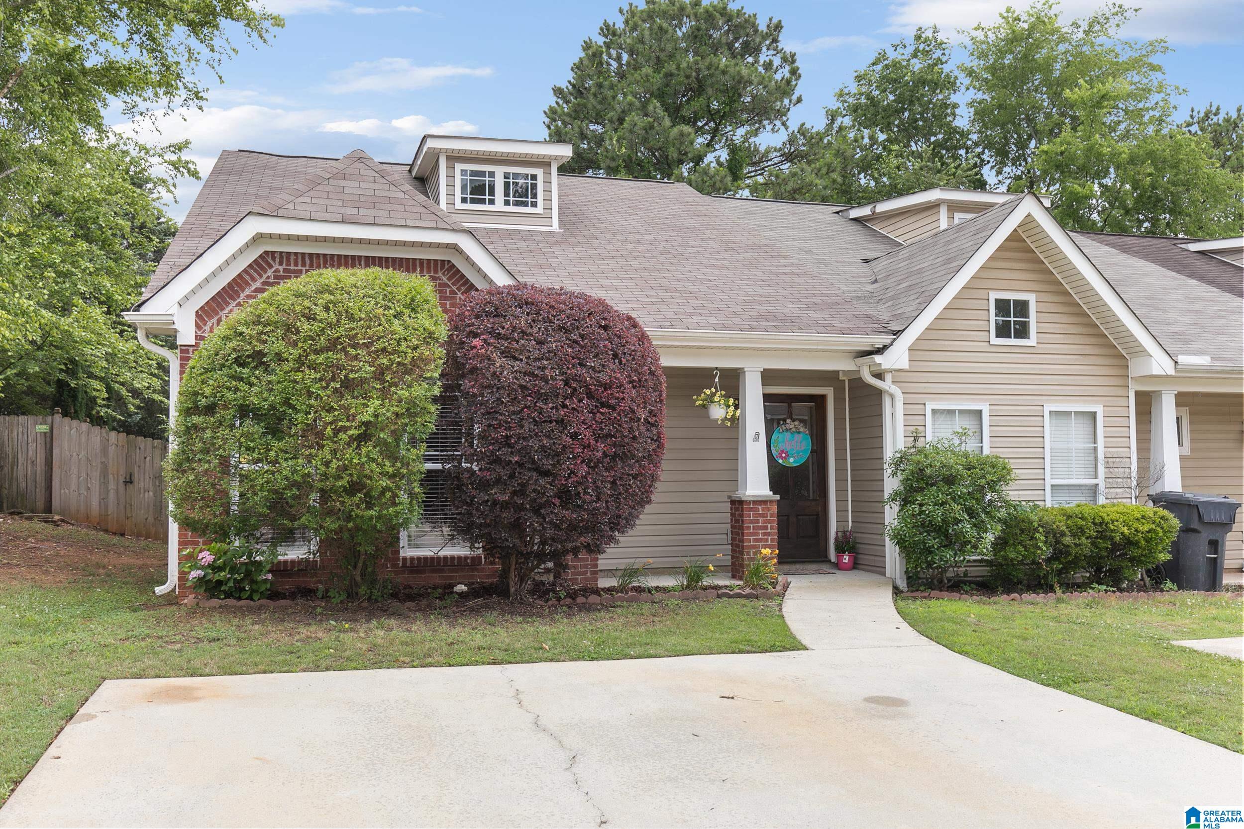 130 Little John Circle Calera, AL 35040 - Photo 3 of 24