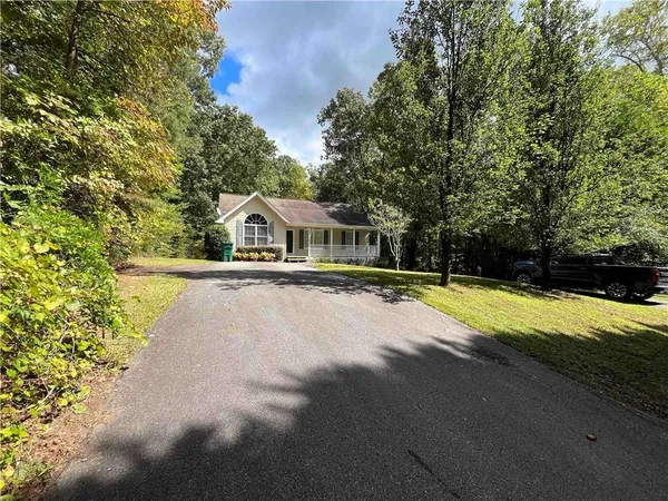 $1,950 | 129 Falcon Brook Drive, Dahlonega, GA 30533