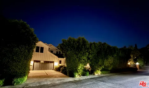 $4,998,000 | 12739 Halkirk Street, Studio City, CA 91604
