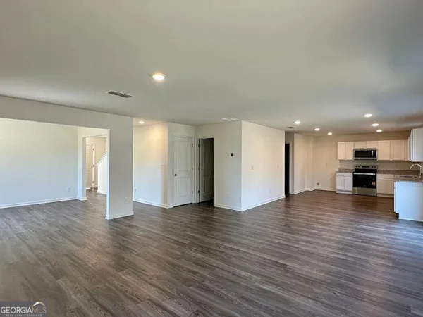 $2,595 | 520 Liberty Hall Drive, Bonaire, GA 31005