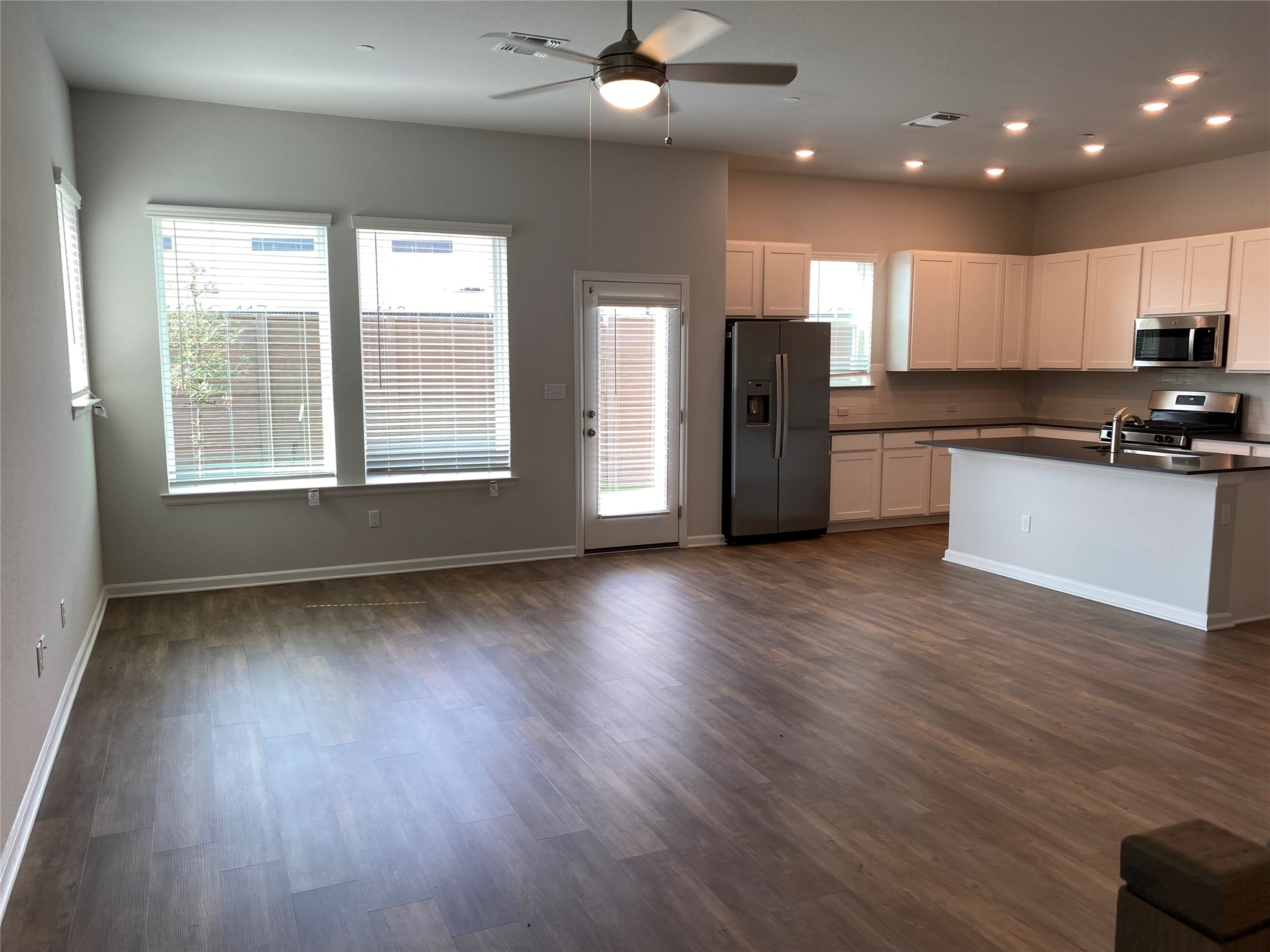 3000 Chisholm Trail Road, Unit 49 Round Rock, TX 78681 - Photo 4 of 26 Family Room open to Kitchen