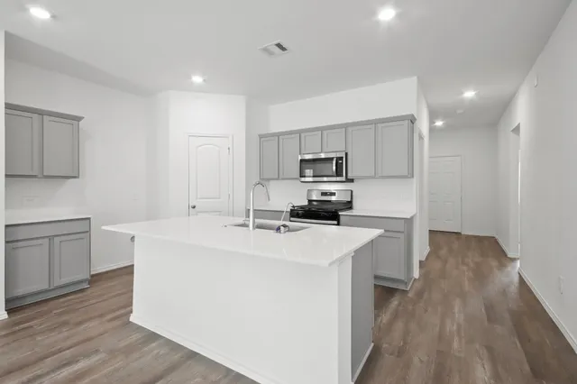 $289,990 | 235 Golden Eagle Boulevard, New Waverly, TX 77358