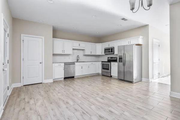 $1,100 | 402 Shelby Street, Unit C, Clarksville, TN 37042