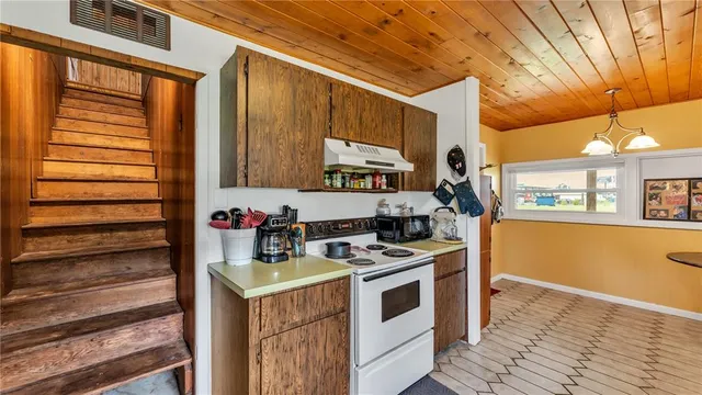 $585,000 | 809 West Canal Street, Mulberry, FL 33860