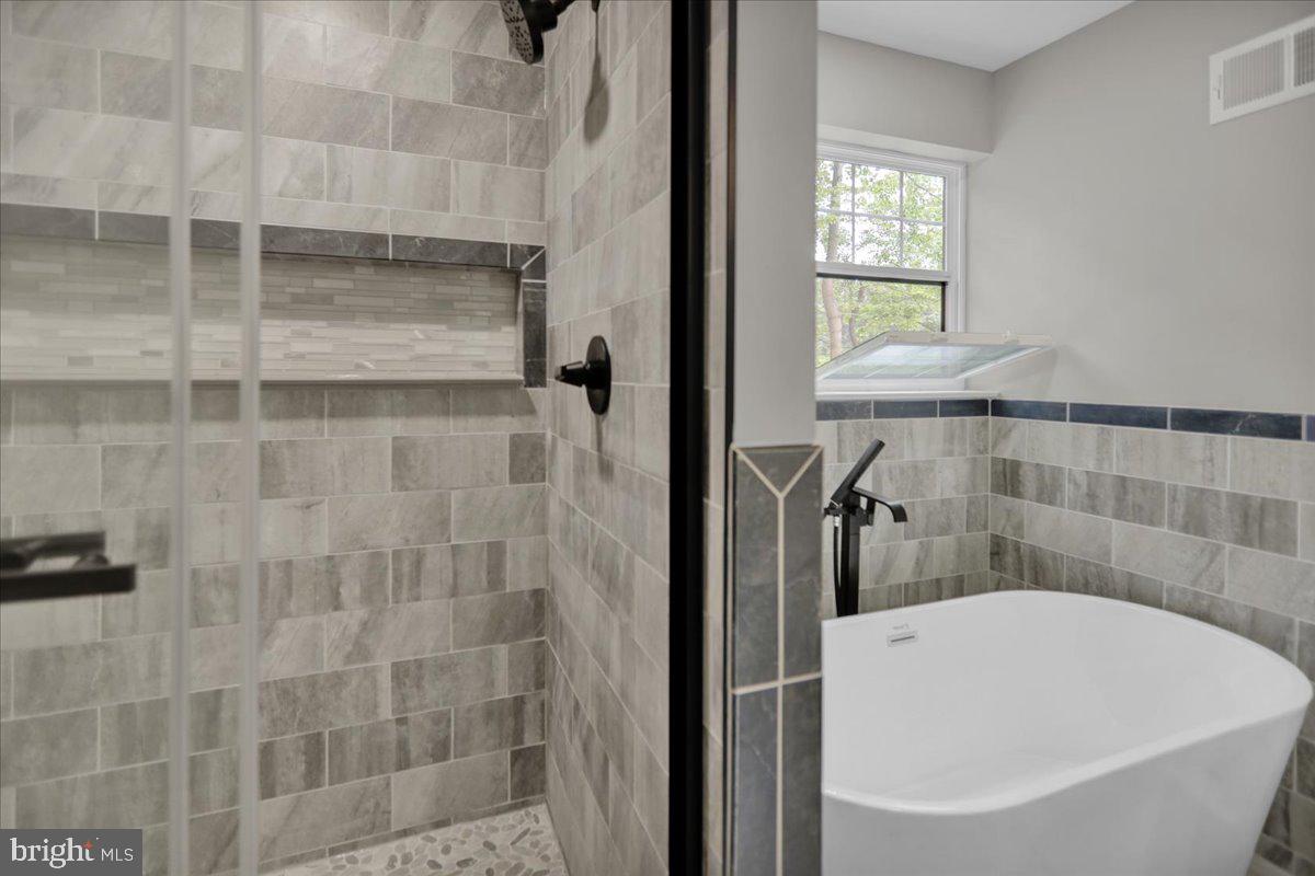 207 Orchard Road Fleetwood, PA 19522 - Photo 20 of 30 Gallery Image 20
