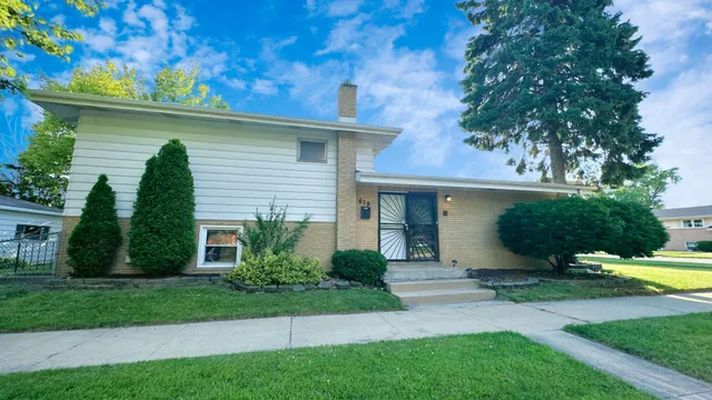 $164,000 | 619 East 152nd Street, Dolton, IL 60419
