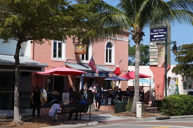 $5,250 | 726 Birdsong Lane, Sarasota, FL 34242