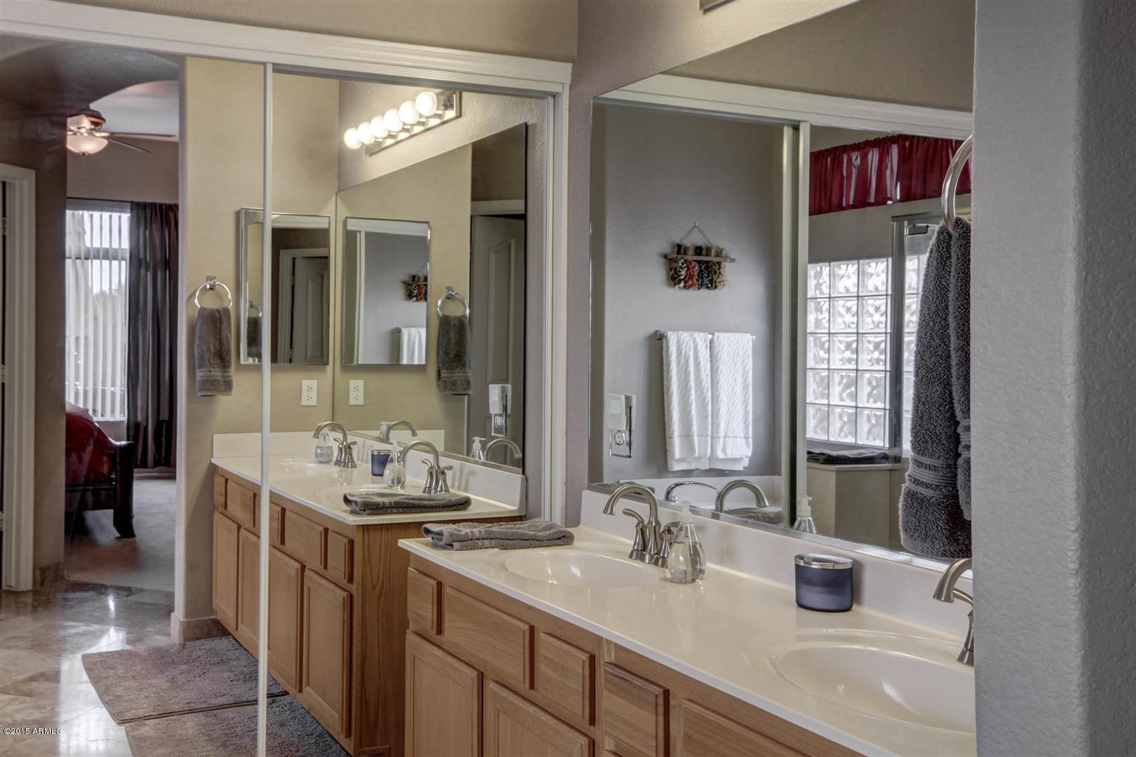 6751 West Del Rio Street Chandler, AZ 85226 - Photo 19 of 38 Master Bathroom