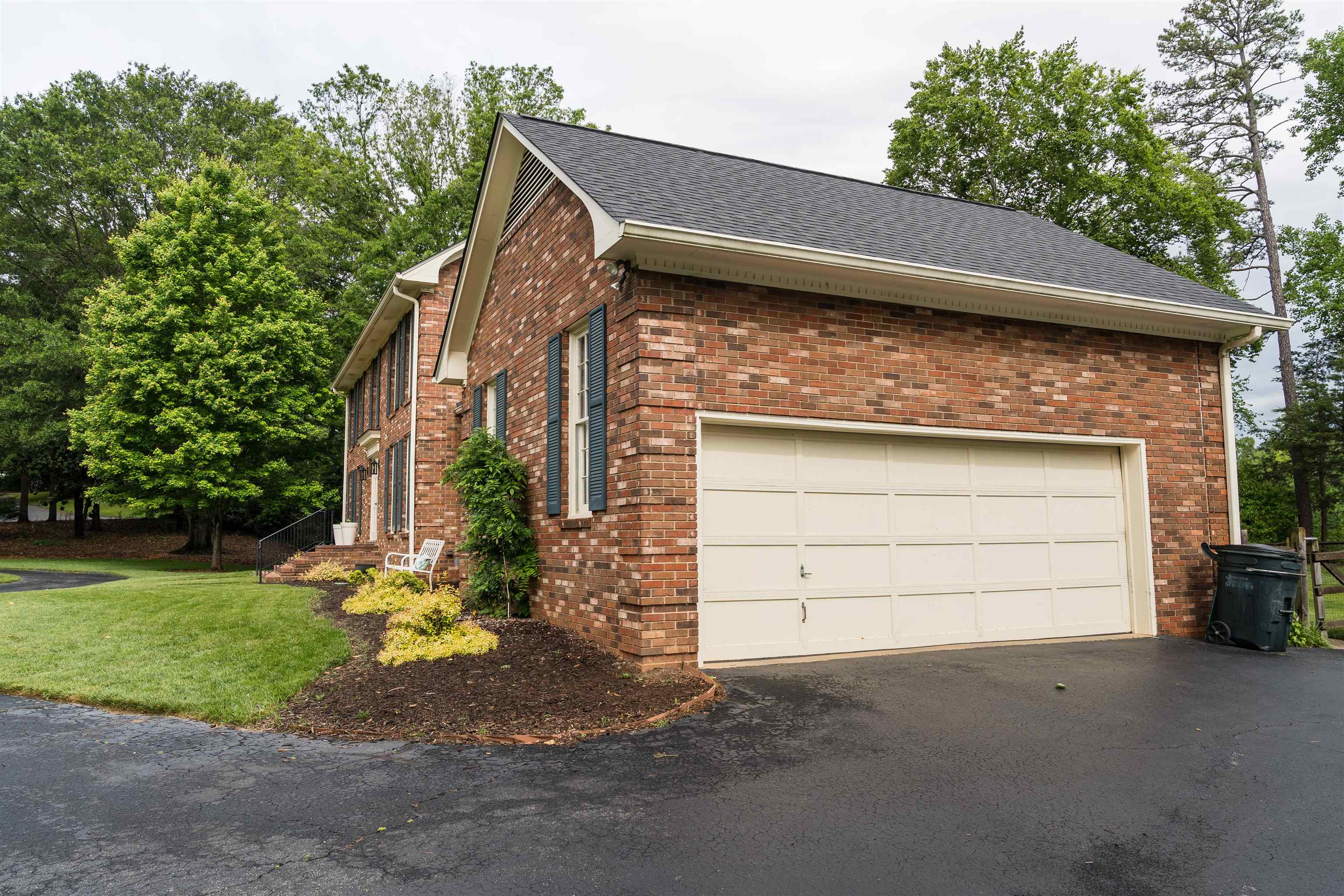 128 Bagwell Farm Road Spartanburg, SC 29302 - Photo 2 of 35 Gallery Image 2