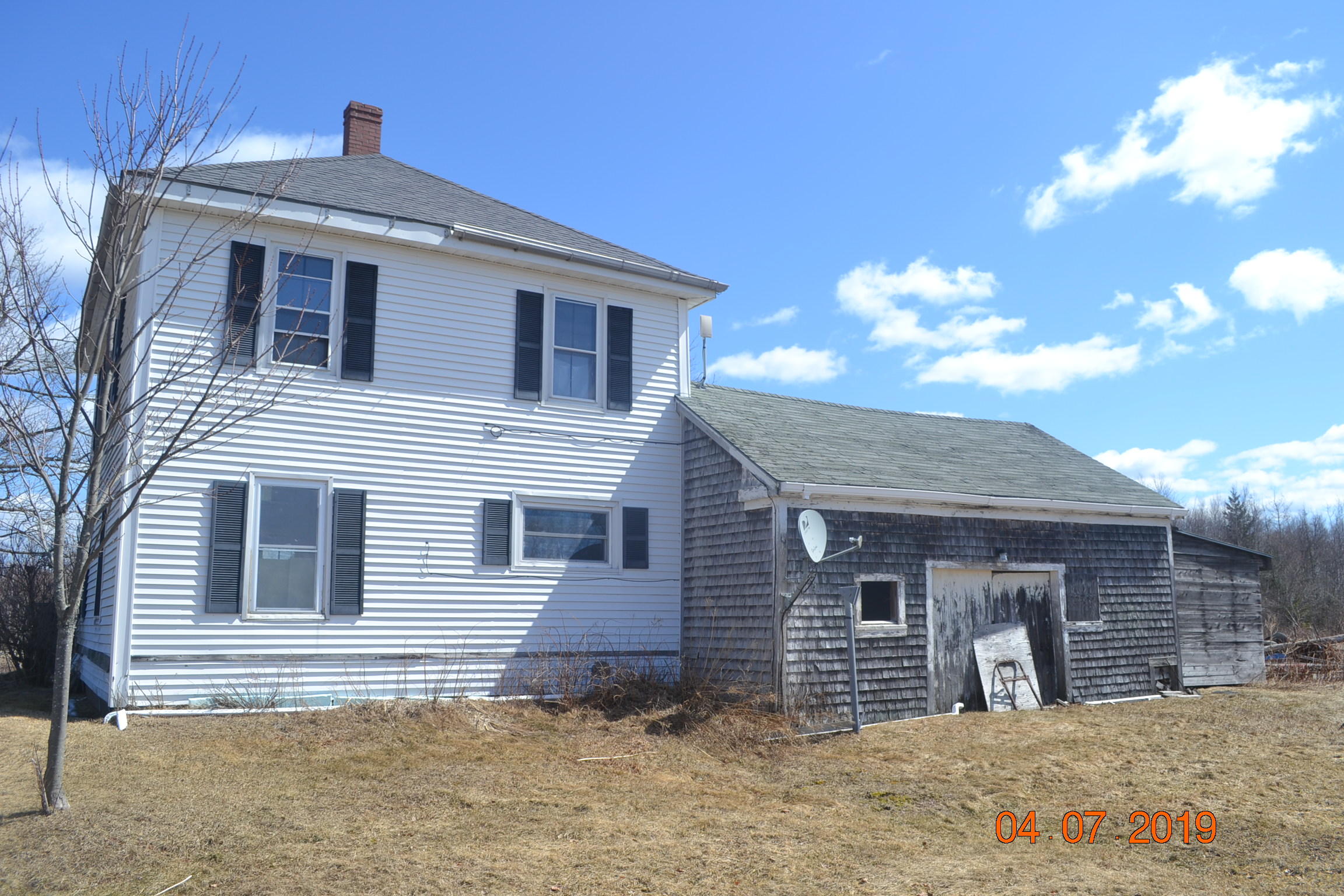 305 Sherman Road Robbinston, ME 04671 - Photo 6 of 11 6 Right side
