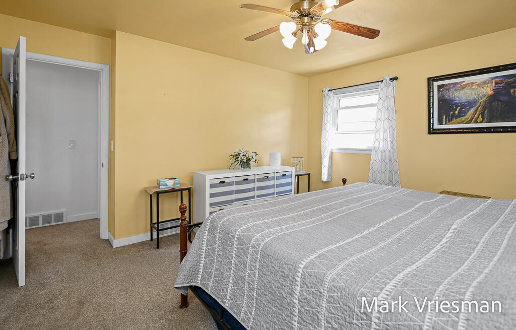 3125 Coolidge Road Muskegon, MI 49441 - Photo 21 of 46 3125CoolidgeRd-29LoRes
