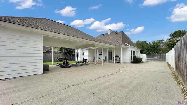 $320,000 | 10222 Springdale Avenue, Baton Rouge, LA 70810