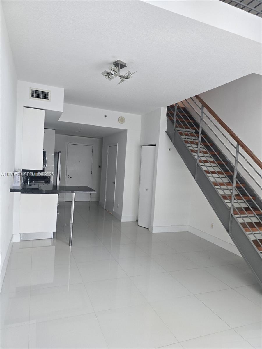 60 Southwest 13th Street, Unit 3218 Miami, FL 33130 - Photo 2 of 15