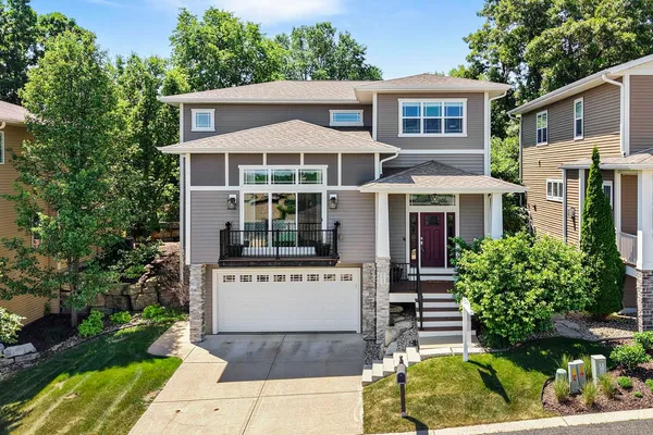 $700,000 | 6643 South Chickahauk Trail, Middleton, WI 53562