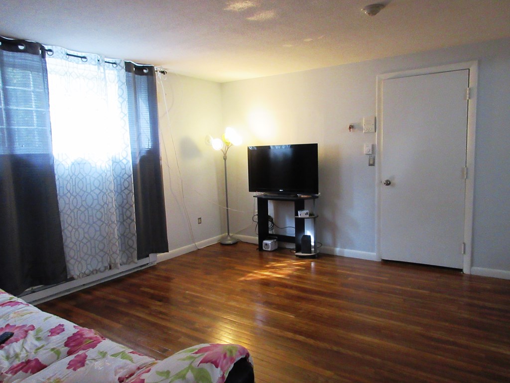 158 Boston Post Road East, Unit 1B Marlborough, MA 01752 - Photo 3 of 14 Gallery Image 3