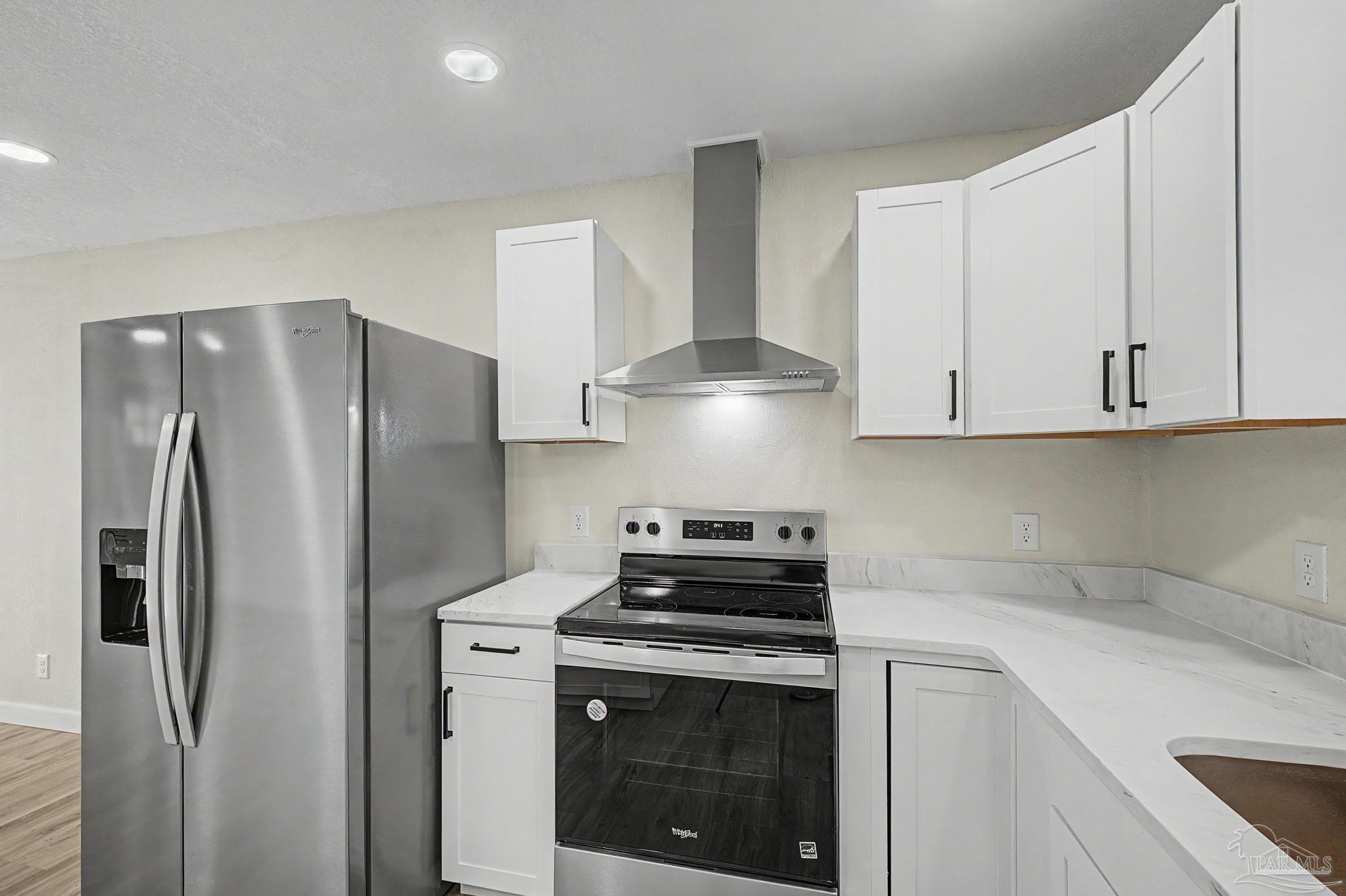 107 Southeast Gilliland Road Pensacola, FL 32507 - Photo 15 of 47