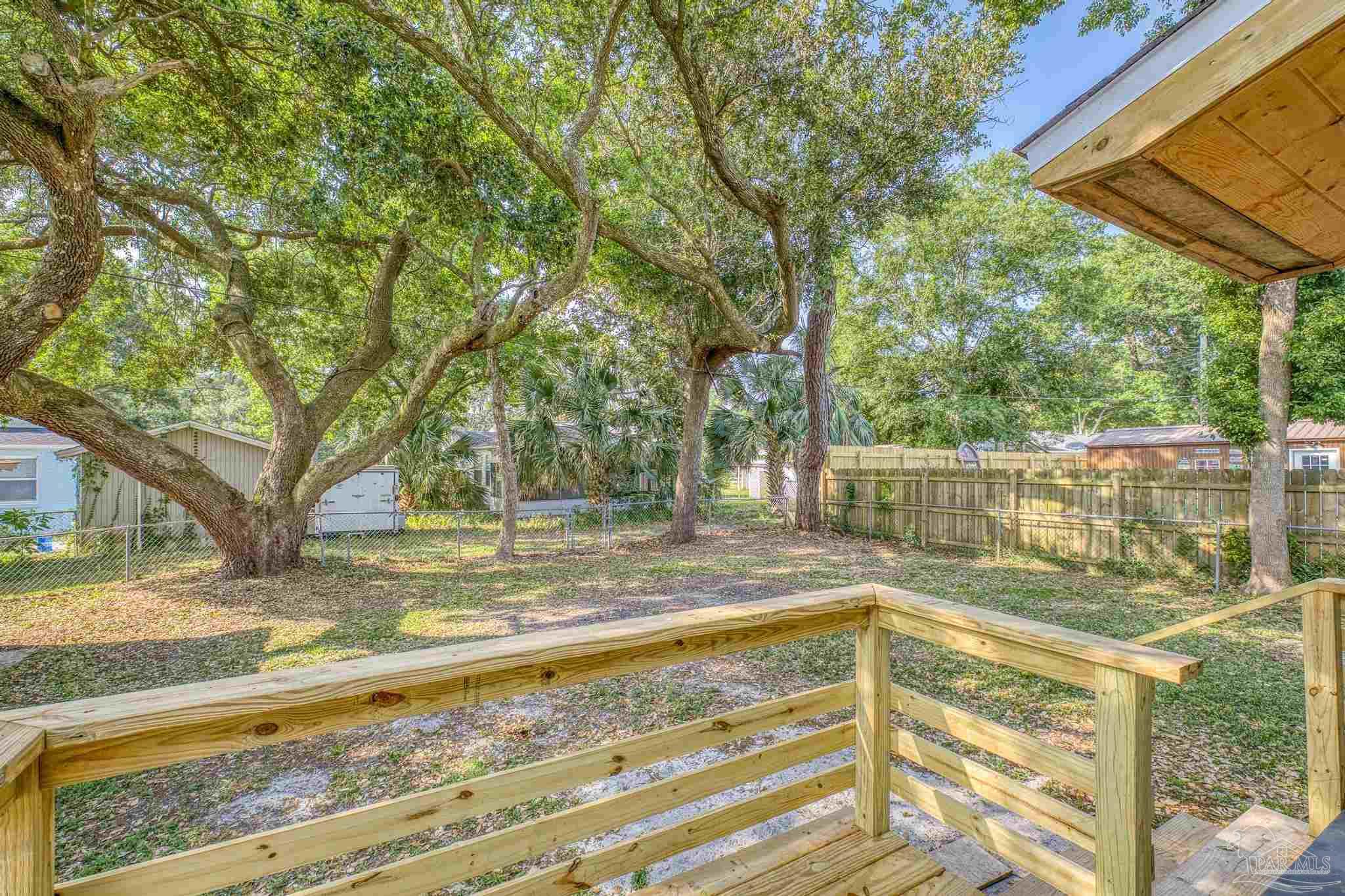 107 Southeast Gilliland Road Pensacola, FL 32507 - Photo 33 of 47