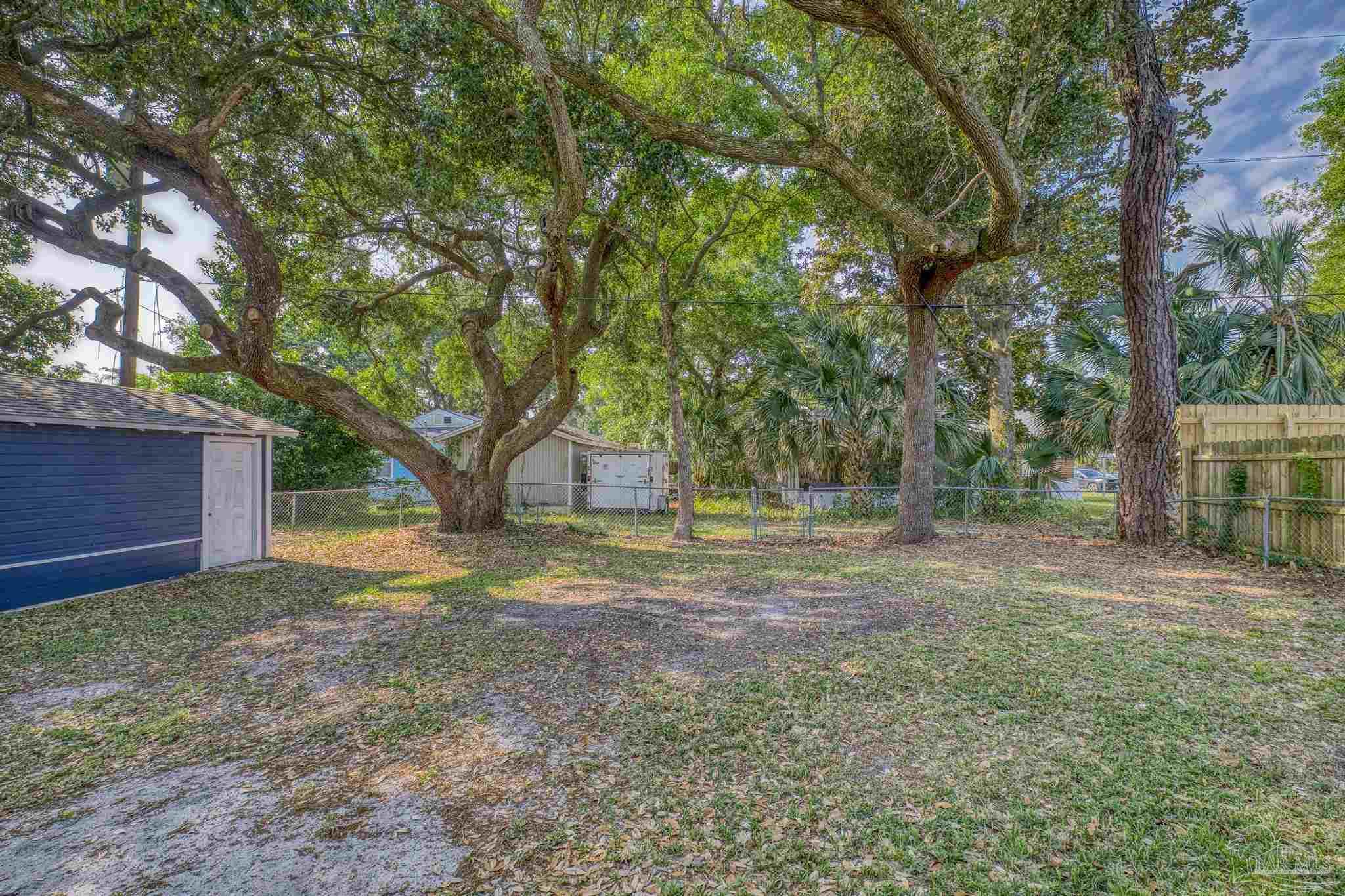 107 Southeast Gilliland Road Pensacola, FL 32507 - Photo 40 of 47