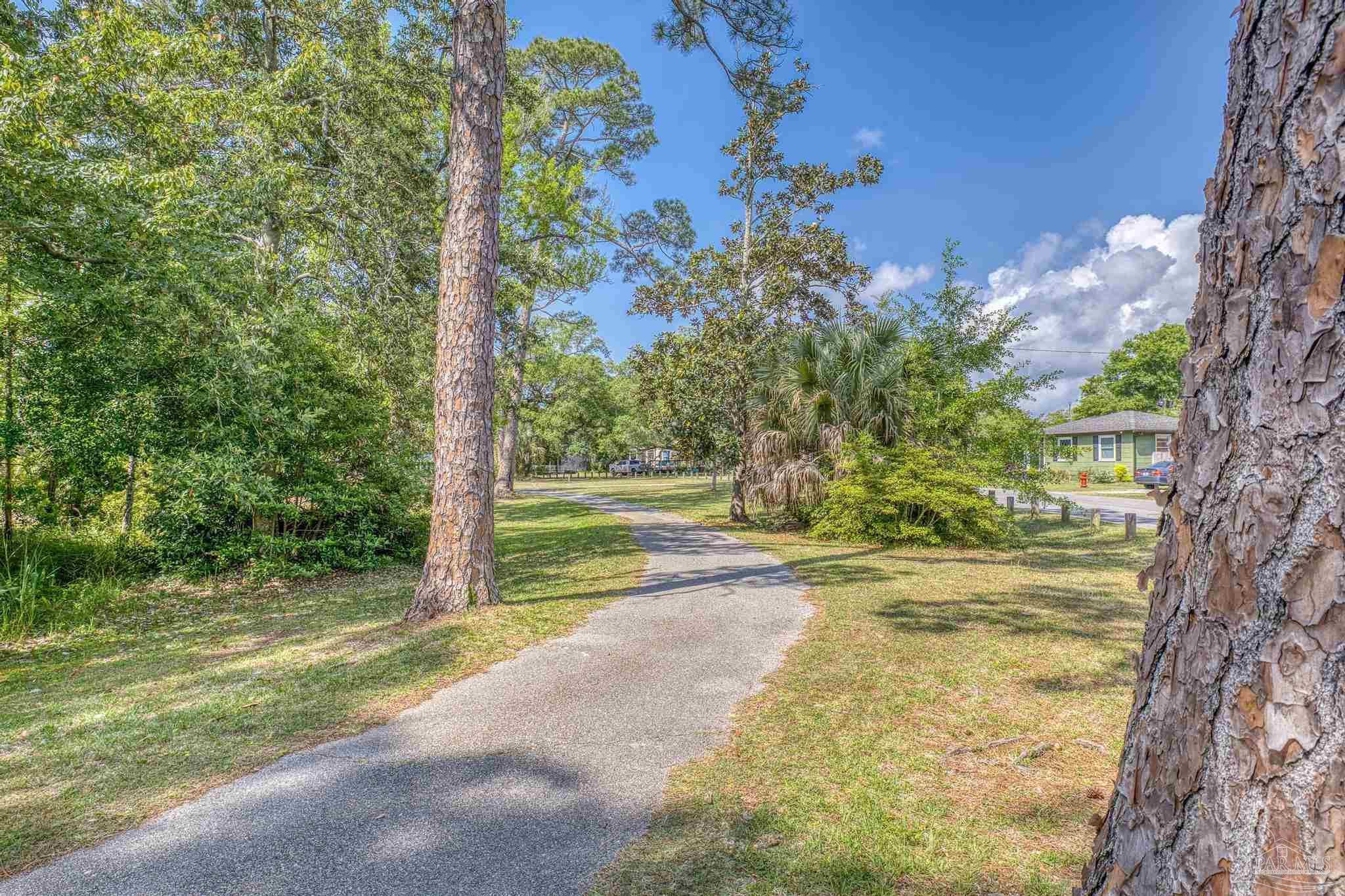 107 Southeast Gilliland Road Pensacola, FL 32507 - Photo 41 of 47