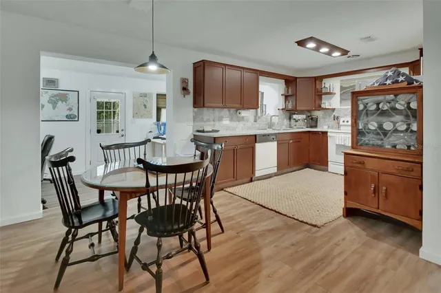 $449,000 | 22040 Blue Creek Lodge Road, Astor, FL 32102