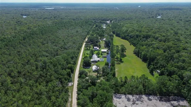 $449,000 | 22040 Blue Creek Lodge Road, Astor, FL 32102